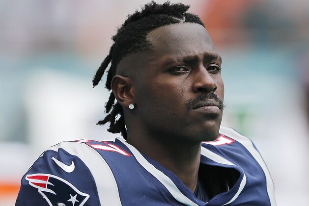 MIAMI, FLORIDA - SEPTEMBER 15:  Antonio Brown #17 of the New England Patriots looks on against the Miami Dolphins during the fourth quarter at Hard Rock Stadium on September 15, 2019 in Miami, Florida. (Photo by Michael Reaves/Getty Images)