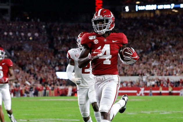 TUSCALOOSA, ALABAMA - OCTOBER 26:  Jerry Jeudy #4 of the Alabama Crimson Tide carries this reception in for a touchdown in the first half against the Arkansas Razorbacks at Bryant-Denny Stadium on October 26, 2019 in Tuscaloosa, Alabama. (Photo by Kevin C. Cox/Getty Images)