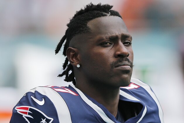 MIAMI, FLORIDA - SEPTEMBER 15:  Antonio Brown #17 of the New England Patriots looks on against the Miami Dolphins during the fourth quarter at Hard Rock Stadium on September 15, 2019 in Miami, Florida. (Photo by Michael Reaves/Getty Images)