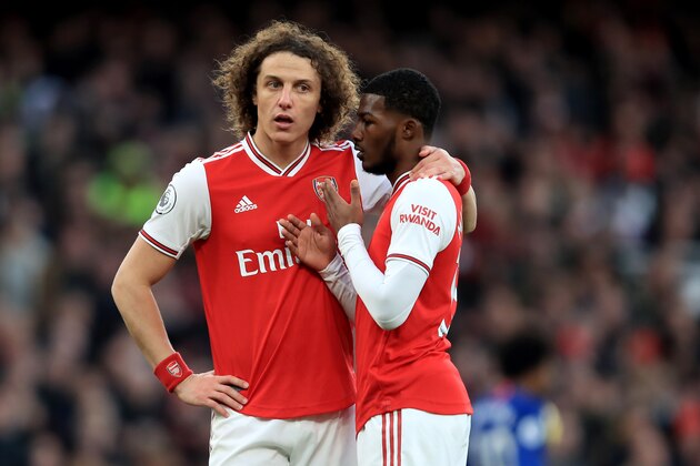 LONDON, ENGLAND - DECEMBER 29: David Luiz and Ainsley Maitland-Niles of Arsenal during the Premier League match between Arsenal FC and Chelsea FC at Emirates Stadium on December 29, 2019 in London, United Kingdom. (Photo by Marc Atkins/Getty Images)