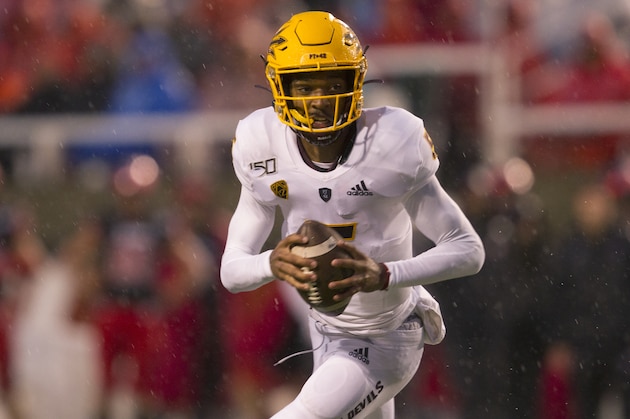 SALT LAKE CITY, UT - OCTOBER 19 : Jayden Daniels #5 of the Arizona State Sun Devils runs out of the pocket against the Utah Utes at Rice-Eccles Stadium on October 19, 2019 in Salt Lake City, Utah. (Photo by Chris Gardner/Getty Images) SALT LAKE CITY, UT - OCTOBER 19 : Jayden Daniels #5 of the Arizona State Sun Devils runs out of the pocket against the Utah Utes at Rice-Eccles Stadium on October 19, 2019 in Salt Lake City, Utah. (Photo by Chris Gardner/Getty Images)