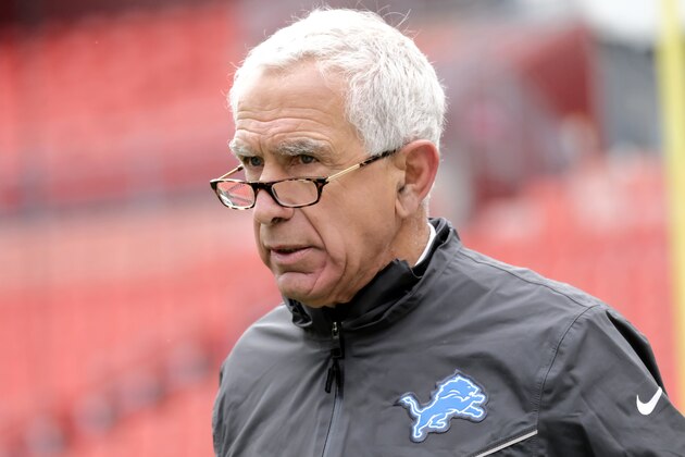 Detroit Lions defensive coordinator Paul Pasqualoni walks the field prior to an NFL football game between the Detroit Lions and Washington Redskins, Sunday, Nov. 24, 2019, in Landover, Md. (AP Photo/Mark Tenally)