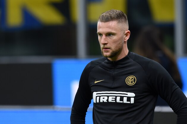 MILAN, ITALY - DECEMBER 21: Milan Skriniar of FC Internazionale during the Serie A match between FC Internazionale and Genoa CFC at Stadio Giuseppe Meazza on December 21, 2019 in Milan, Italy. (Photo by Chris Ricco/Getty Images)