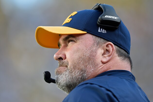 GREEN BAY, WI - OCTOBER 16: Head coach Mike McCarthy of the Green Bay Packers looks on against the Dallas Cowboys during the second quarter at Lambeau Field on October 16, 2016 in Green Bay, Wisconsin.  (Photo by Hannah Foslien/Getty Images)