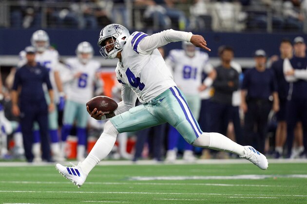 ARLINGTON, TEXAS - DECEMBER 29: Dak Prescott #4 of the Dallas Cowboys runs the ball against the Washington Redskins at AT&T Stadium on December 29, 2019 in Arlington, Texas. (Photo by Richard Rodriguez/Getty Images)