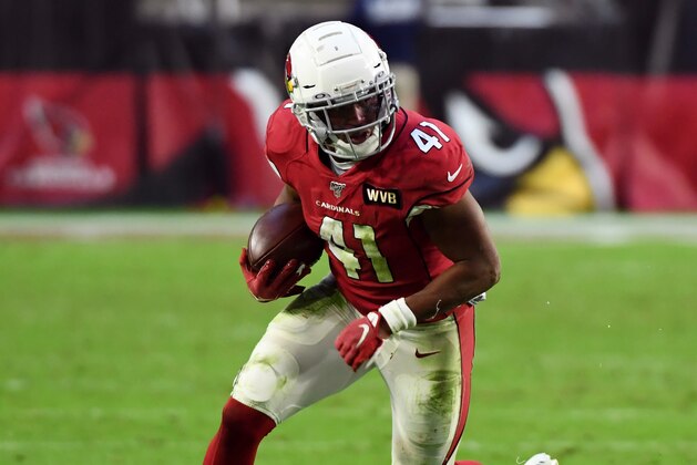 GLENDALE, ARIZONA - DECEMBER 15: Kenyan Drake #41 of the Arizona Cardinals runs with the ball against the Cleveland Browns at State Farm Stadium on December 15, 2019 in Glendale, Arizona. (Photo by Norm Hall/Getty Images) GLENDALE, ARIZONA - DECEMBER 15: Kenyan Drake #41 of the Arizona Cardinals runs with the ball against the Cleveland Browns at State Farm Stadium on December 15, 2019 in Glendale, Arizona. (Photo by Norm Hall/Getty Images)
