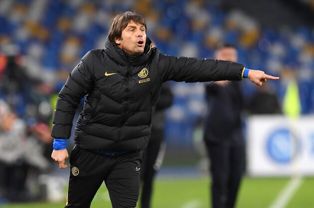 NAPLES, ITALY - JANUARY 06: Antonio Conte FC Internazionale coach gestures during the Serie A match between SSC Napoli and FC Internazionale at Stadio San Paolo on January 06, 2020 in Naples, Italy. (Photo by Francesco Pecoraro/Getty Images)