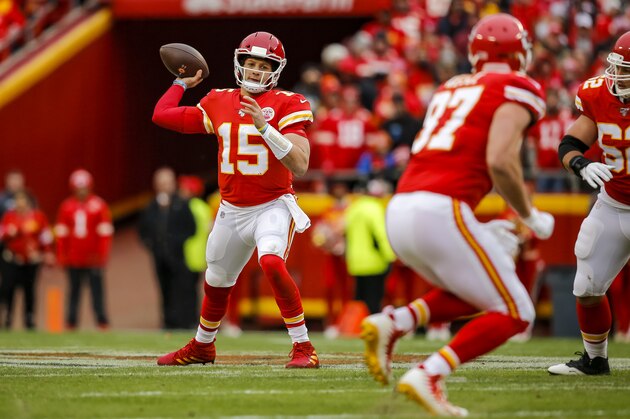 KANSAS CITY, MO - DECEMBER 29: Patrick Mahomes #15 of the Kansas City Chiefs prepares to pass to Travis Kelce #87 of the Kansas City Chiefs during the first quarter against the Los Angeles Chargers at Arrowhead Stadium on December 29, 2019 in Kansas City, Missouri. (Photo by David Eulitt/Getty Images) KANSAS CITY, MO - DECEMBER 29: Patrick Mahomes #15 of the Kansas City Chiefs prepares to pass to Travis Kelce #87 of the Kansas City Chiefs during the first quarter against the Los Angeles Chargers at Arrowhead Stadium on December 29, 2019 in Kansas City, Missouri. (Photo by David Eulitt/Getty Images)