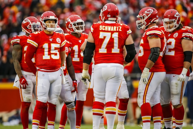 KANSAS CITY, MO - DECEMBER 29: Patrick Mahomes #15 of the Kansas City Chiefs watches the scoreboard during a fourth quarter commercial break against the Los Angeles Chargers at Arrowhead Stadium on December 29, 2019 in Kansas City, Missouri. (Photo by David Eulitt/Getty Images)