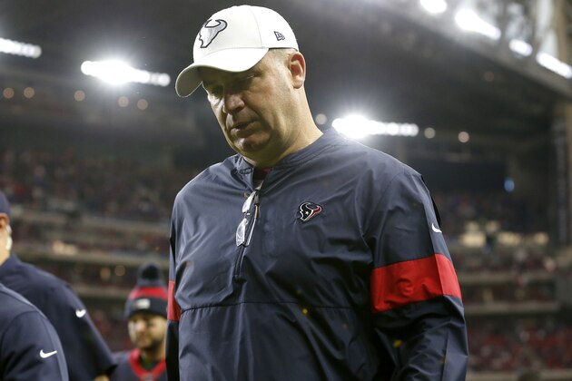 HOUSTON, TEXAS - JANUARY 04: Head coach Bill O'Brien of the Houston Texans walks off the field after the second quarter against the Buffalo Bills of the AFC Wild Card Playoff game at NRG Stadium on January 04, 2020 in Houston, Texas. (Photo by Tim Warner/Getty Images) HOUSTON, TEXAS - JANUARY 04: Head coach Bill O'Brien of the Houston Texans walks off the field after the second quarter against the Buffalo Bills of the AFC Wild Card Playoff game at NRG Stadium on January 04, 2020 in Houston, Texas. (Photo by Tim Warner/Getty Images)