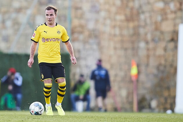 MARBELLA, SPAIN - JANUARY 11: Mario Gotze of Borussia Dortmund in action during a friendly match between Borussia Dortmund and FSV Mainz 05 at Marbella Football Center on January 11, 2020 in Marbella, Spain. (Photo by Quality Sport Images/Getty Images)