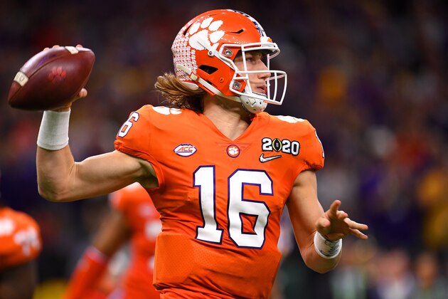 NEW ORLEANS, LA - JANUARY 13: Trevor Lawrence #16 of the Clemson Tigers looks for an open receiver against the LSU Tigers during the College Football Playoff National Championship held at the Mercedes-Benz Superdome on January 13, 2020 in New Orleans, Louisiana. (Photo by Jamie Schwaberow/Getty Images)