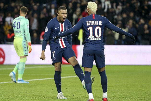PARIS, FRANCE - JANUARY 12: Neymar Jr of PSG celebrates his second goal with Kevin Mbappe during the Ligue 1 match between Paris Saint-Germain (PSG) and AS Monaco (ASM) at Parc des Princes stadium on January 12, 2020 in Paris, France. (Photo by Jean Catuffe/Getty Images)