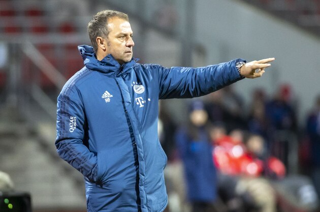 NUREMBERG, GERMANY - JANUARY 11: (BILD ZEITUNG OUT) head coach Hans-Dieter Flick of FC Bayern Muenchen gestures during a friendly match between 1. FC Nuernberg and FC Bayern Muenchen at Max-Morlock-Stadion on January 11, 2020 in Nuremberg, Germany. (Photo by TF-Images/Getty Images)