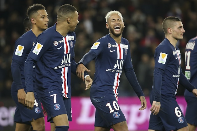 PARIS, FRANCE - JANUARY 8: Neymar Jr and Kylian Mbappe (left) of PSG celebrate a goal during the French League Cup (Coupe de la Ligue) quarter final between Paris Saint-Germain (PSG) and AS Saint-Etienne (ASSE) at Parc des Princes on January 8, 2020 in Paris, France. (Photo by Jean Catuffe/Getty Images)