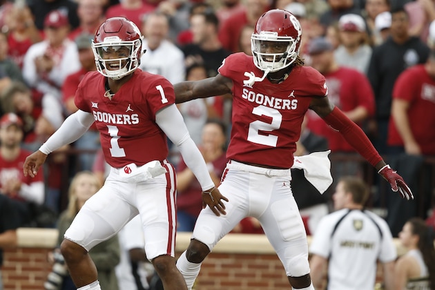 Oklahoma quarterback Kyler Murray (1) and Oklahoma wide receiver CeeDee Lamb (2) celebrate during an NCAA college football game between Army and Oklahoma in Norman, Okla., Saturday, Sept. 22, 2018. (AP Photo/Sue Ogrocki)