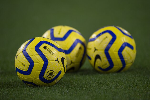 BURNLEY, ENGLAND - DECEMBER 28: The official Nike match ball before the Premier League match between Burnley FC and Manchester United at Turf Moor on December 28, 2019 in Burnley, United Kingdom. (Photo by Visionhaus) BURNLEY, ENGLAND - DECEMBER 28: The official Nike match ball before the Premier League match between Burnley FC and Manchester United at Turf Moor on December 28, 2019 in Burnley, United Kingdom. (Photo by Visionhaus)