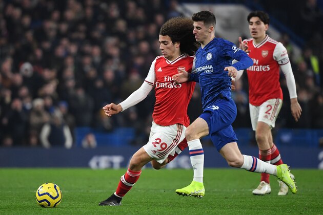 Chelsea's English midfielder Mason Mount (R) vies with Arsenal's French midfielder Matteo Guendouzi during the English Premier League football match between Chelsea and Arsenal at Stamford Bridge in London on January 21, 2020. (Photo by DANIEL LEAL-OLIVAS / AFP) / RESTRICTED TO EDITORIAL USE. No use with unauthorized audio, video, data, fixture lists, club/league logos or 'live' services. Online in-match use limited to 120 images. An additional 40 images may be used in extra time. No video emulation. Social media in-match use limited to 120 images. An additional 40 images may be used in extra time. No use in betting publications, games or single club/league/player publications. /  (Photo by DANIEL LEAL-OLIVAS/AFP via Getty Images)