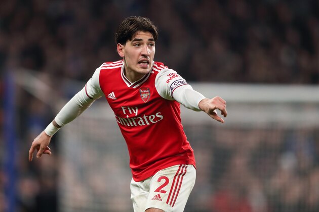 LONDON, ENGLAND - JANUARY 21: Hector Bellerin of Arsenal during the Premier League match between Chelsea FC and Arsenal FC at Stamford Bridge on January 21, 2020 in London, United Kingdom. (Photo by James Williamson - AMA/Getty Images)