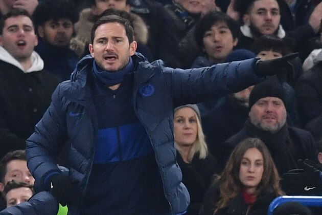 Chelsea's English head coach Frank Lampard gestures from the touchline during the English Premier League football match between Chelsea and Arsenal at Stamford Bridge in London on January 21, 2020. (Photo by Ben STANSALL / AFP) / RESTRICTED TO EDITORIAL USE. No use with unauthorized audio, video, data, fixture lists, club/league logos or 'live' services. Online in-match use limited to 120 images. An additional 40 images may be used in extra time. No video emulation. Social media in-match use limited to 120 images. An additional 40 images may be used in extra time. No use in betting publications, games or single club/league/player publications. /  (Photo by BEN STANSALL/AFP via Getty Images)