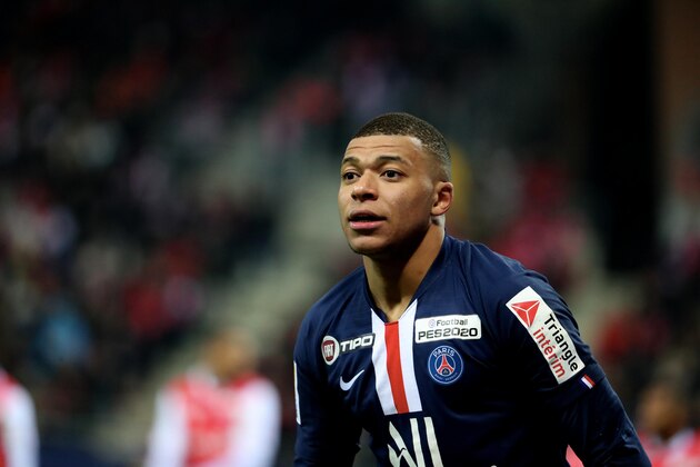 REIMS, FRANCE-JANUARY 22: Kylian Mbappe of Paris Saint-Germain (PSG) during the Coupe de la Ligue: Semi-Final match between Stade de Reims and Paris Saint-Germain at Stade Auguste Delaune on January 22, 2020 in Reims, France.  (Photo by Xavier Laine/Getty Images)
