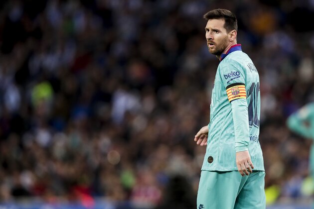 SAN SEBASTIAN, SPAIN - DECEMBER 14: Lionel Messi of FC Barcelona during the La Liga Santander  match between Real Sociedad v FC Barcelona at the Estadio Anoeta on December 14, 2019 in San Sebastian Spain (Photo by David S. Bustamante/Soccrates/Getty Images)