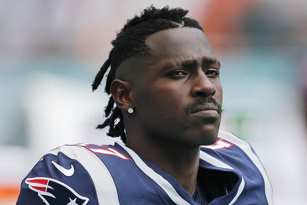 MIAMI, FLORIDA - SEPTEMBER 15:  Antonio Brown #17 of the New England Patriots looks on against the Miami Dolphins during the fourth quarter at Hard Rock Stadium on September 15, 2019 in Miami, Florida. (Photo by Michael Reaves/Getty Images)