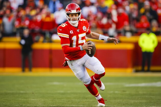 KANSAS CITY, MO - JANUARY 19: Patrick Mahomes #15 of the Kansas City Chiefs runs with the football in the second quarter of the AFC Championship game against the Tennessee Titans at Arrowhead Stadium on January 19, 2020 in Kansas City, Missouri. (Photo by David Eulitt/Getty Images)