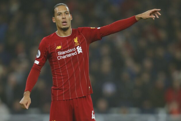 WOLVERHAMPTON, ENGLAND - JANUARY 23: Virgil van Dijk of Liverpool during the Premier League match between Wolverhampton Wanderers and Liverpool FC at Molineux on January 23, 2020 in Wolverhampton, United Kingdom. (Photo by James Baylis - AMA/Getty Images) WOLVERHAMPTON, ENGLAND - JANUARY 23: Virgil van Dijk of Liverpool during the Premier League match between Wolverhampton Wanderers and Liverpool FC at Molineux on January 23, 2020 in Wolverhampton, United Kingdom. (Photo by James Baylis - AMA/Getty Images)