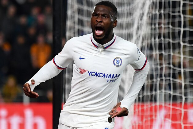HULL, ENGLAND - JANUARY 25: Fikayo Tomori of Chelsea celebrates after scoring his team's second goal during the FA Cup Fourth Round match between Hull City FC and Chelsea FC at KCOM Stadium on January 25, 2020 in Hull, England. (Photo by Clive Mason/Getty Images)