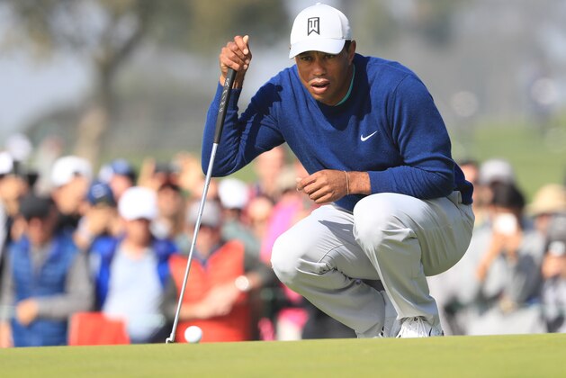 SAN DIEGO, CALIFORNIA - JANUARY 25: Tiger Woods lines up a putt on the fifth hole during the third round of the Farmers Insurance Open at Torrey Pines South on January 25, 2020 in San Diego, California. (Photo by Sean M. Haffey/Getty Images)