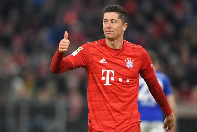 Bayern Munich's Polish striker Robert Lewandowski during the German first division Bundesliga football match Bayern Munich v Schalke 04 in Munich on January 25, 2020. (Photo by Christof STACHE / AFP) / DFL REGULATIONS PROHIBIT ANY USE OF PHOTOGRAPHS AS IMAGE SEQUENCES AND/OR QUASI-VIDEO (Photo by CHRISTOF STACHE/AFP via Getty Images) Bayern Munich's Polish striker Robert Lewandowski during the German first division Bundesliga football match Bayern Munich v Schalke 04 in Munich on January 25, 2020. (Photo by Christof STACHE / AFP) / DFL REGULATIONS PROHIBIT ANY USE OF PHOTOGRAPHS AS IMAGE SEQUENCES AND/OR QUASI-VIDEO (Photo by CHRISTOF STACHE/AFP via Getty Images)