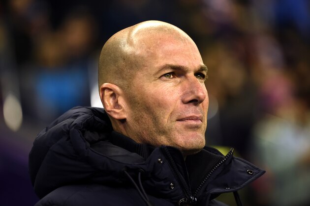 VALLADOLID, SPAIN - JANUARY 26: Zinedine Zidane, manager of Real Madrid looks on during the Liga match between Real Valladolid CF and Real Madrid CF at Jose Zorrilla on January 26, 2020 in Valladolid, Spain. (Photo by Denis Doyle/Getty Images) VALLADOLID, SPAIN - JANUARY 26: Zinedine Zidane, manager of Real Madrid looks on during the Liga match between Real Valladolid CF and Real Madrid CF at Jose Zorrilla on January 26, 2020 in Valladolid, Spain. (Photo by Denis Doyle/Getty Images)