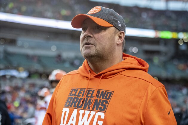 CINCINNATI, OH - DECEMBER 29: Head coach Freddie Kitchens of the Cleveland Browns walks off the field after the loss to the Cincinnati Bengals at Paul Brown Stadium on December 29, 2019 in Cincinnati, Ohio. (Photo by Bobby Ellis/Getty Images)