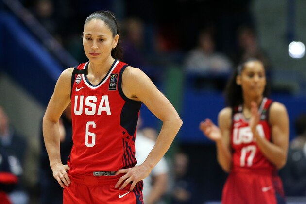 HARTFORD, CONNECTICUT - JANUARY 27: Sue Bird #6 of the United States looks on during a shot clock violation call committed to honor former NBA player Kobe Bryant during USA Women's National Team Winter Tour 2020 game between the United States and the UConn Huskies at The XL Center on January 27, 2020 in Hartford, Connecticut.  Bryant and his daughter Gianna were killed in a helicopter crash on January 26. (Photo by Maddie Meyer/Getty Images)
