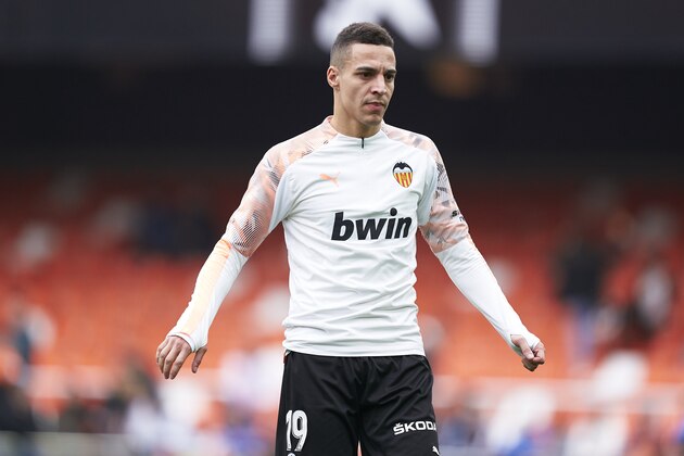 VALENCIA, SPAIN - JANUARY 25: Rodrigo Moreno of Valencia CF warms up prior to the La Liga match between Valencia CF and FC Barcelona at Estadio Mestalla on January 25, 2020 in Valencia, Spain. (Photo by Quality Sport Images/Getty Images)
