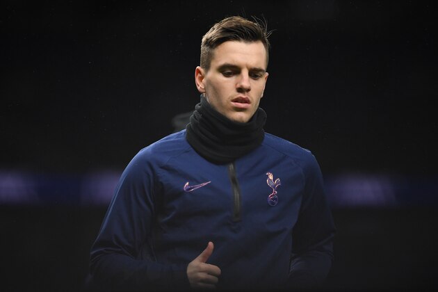 LONDON, ENGLAND - JANUARY 14: Giovani Lo Celso of Tottenham Hotspur warms up prior to the FA Cup Third Round Replay match between Tottenham Hotspur and Middlesbrough FC at Tottenham Hotspur Stadium on January 14, 2020 in London, England. (Photo by Justin Setterfield/Getty Images) LONDON, ENGLAND - JANUARY 14: Giovani Lo Celso of Tottenham Hotspur warms up prior to the FA Cup Third Round Replay match between Tottenham Hotspur and Middlesbrough FC at Tottenham Hotspur Stadium on January 14, 2020 in London, England. (Photo by Justin Setterfield/Getty Images)