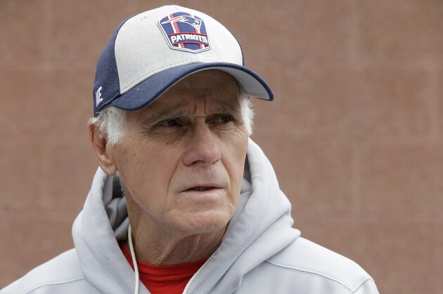 New England Patriots offensive line coach Dante Scarnecchia speaks with reporters before an NFL football practice, Thursday, Nov. 1, 2018, in Foxborough, Mass. (AP Photo/Steven Senne)
