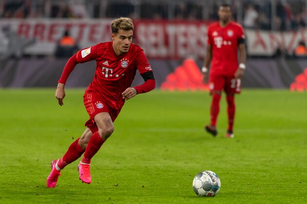 MUNICH, GERMANY - JANUARY 25: (BILD ZEITUNG OUT) Philippe Coutinho of FC Bayern Muenchen controls the ball  during the Bundesliga match between FC Bayern Muenchen and FC Schalke 04 at Allianz Arena on January 25, 2020 in Munich, Germany. (Photo by TF-Images/Getty Images)