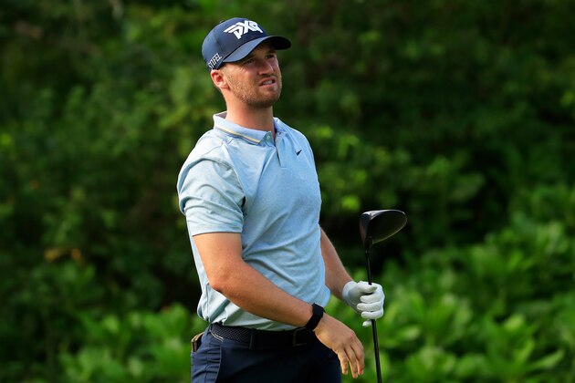 PLAYA DEL CARMEN, MEXICO - NOVEMBER 15: Wyndham Clark of the United States plays his shot from the seventh tee during the first round of the Mayakoba Golf Classic at El Camaleon Mayakoba Golf Course on November 15, 2019 in Playa del Carmen, Mexico. (Photo by Cliff Hawkins/Getty Images)