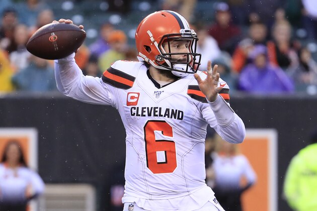 CINCINNATI, OHIO - DECEMBER 29:  Baker Mayfield #6 of the Cleveland Browns throws the ball during the game against the Cincinnati Bengals at Paul Brown Stadium on December 29, 2019 in Cincinnati, Ohio. (Photo by Andy Lyons/Getty Images)