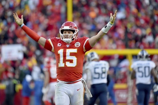 Patrick Mahomes, de los Chiefs de Kansas City, festeja tras lanzar un pase de anotaciรยณn durante la final de la Conferencia Americana ante los Titans de Tennessee, el domingo 19 de enero de 2020 (AP Foto/Ed Zurga) Patrick Mahomes, de los Chiefs de Kansas City, festeja tras lanzar un pase de anotaciรยณn durante la final de la Conferencia Americana ante los Titans de Tennessee, el domingo 19 de enero de 2020 (AP Foto/Ed Zurga)