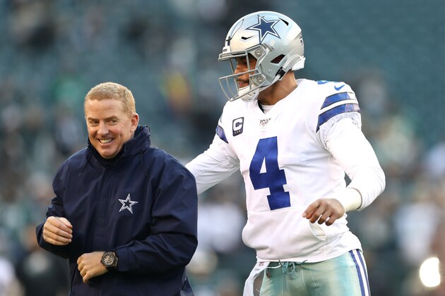 PHILADELPHIA, PENNSYLVANIA - DECEMBER 22: Dak Prescott #4 of the Dallas Cowboys stands with head coach Jason Garrett before the game against the Philadelphia Eagles at Lincoln Financial Field on December 22, 2019 in Philadelphia, Pennsylvania. (Photo by Patrick Smith/Getty Images) PHILADELPHIA, PENNSYLVANIA - DECEMBER 22: Dak Prescott #4 of the Dallas Cowboys stands with head coach Jason Garrett before the game against the Philadelphia Eagles at Lincoln Financial Field on December 22, 2019 in Philadelphia, Pennsylvania. (Photo by Patrick Smith/Getty Images)