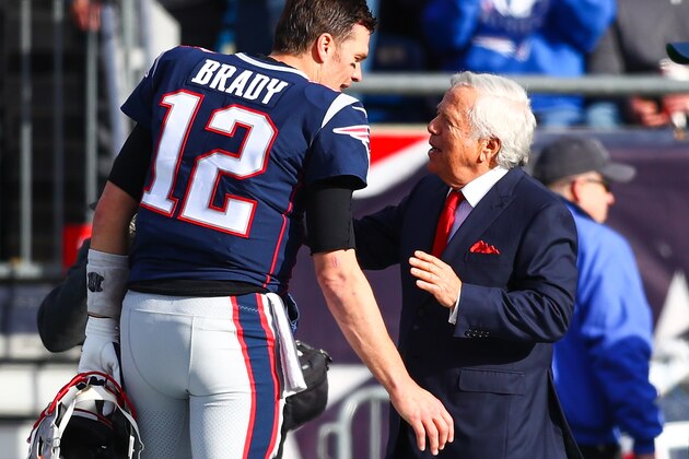 FOXBOROUGH, MA - DECEMBER 29: Tom Brady #12 shakes the hand of owner Robert Kraft of the New England Patriots before a game against the Miami Dolphins at Gillette Stadium on December 29, 2019 in Foxborough, Massachusetts. (Photo by Adam Glanzman/Getty Images) FOXBOROUGH, MA - DECEMBER 29: Tom Brady #12 shakes the hand of owner Robert Kraft of the New England Patriots before a game against the Miami Dolphins at Gillette Stadium on December 29, 2019 in Foxborough, Massachusetts. (Photo by Adam Glanzman/Getty Images)