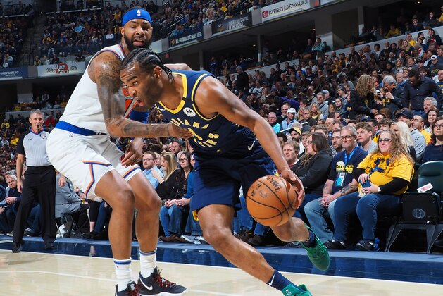 INDIANAPOLIS, IN - FEBRUARY 1: T.J. Warren #1 of the Indiana Pacers handles the ball against the New York Knicks on February 1, 2020 at Bankers Life Fieldhouse in Indianapolis, Indiana. NOTE TO USER: User expressly acknowledges and agrees that, by downloading and or using this Photograph, user is consenting to the terms and conditions of the Getty Images License Agreement. Mandatory Copyright Notice: Copyright 2020 NBAE (Photo by Ron Hoskins/NBAE via Getty Images)