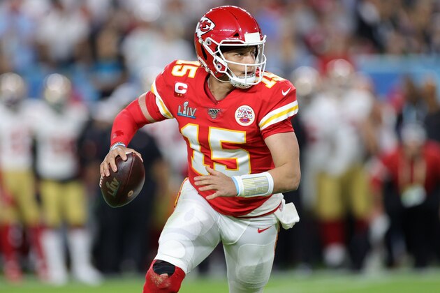 MIAMI, FLORIDA - FEBRUARY 02: Patrick Mahomes #15 of the Kansas City Chiefs looks to pass in the first quarter in Super Bowl LIV against the San Francisco 49ers at Hard Rock Stadium on February 02, 2020 in Miami, Florida. (Photo by Rob Carr/Getty Images) MIAMI, FLORIDA - FEBRUARY 02: Patrick Mahomes #15 of the Kansas City Chiefs looks to pass in the first quarter in Super Bowl LIV against the San Francisco 49ers at Hard Rock Stadium on February 02, 2020 in Miami, Florida. (Photo by Rob Carr/Getty Images)