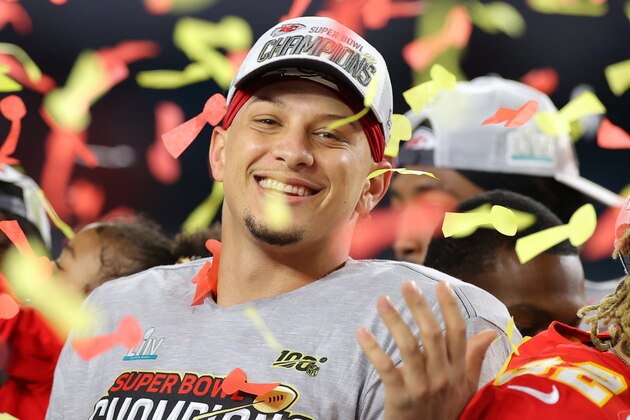 MIAMI, FLORIDA - FEBRUARY 02: Patrick Mahomes #15 of the Kansas City Chiefs celebrates after defeating San Francisco 49ers 31-20 in Super Bowl LIV at Hard Rock Stadium on February 02, 2020 in Miami, Florida. (Photo by Kevin C. Cox/Getty Images)