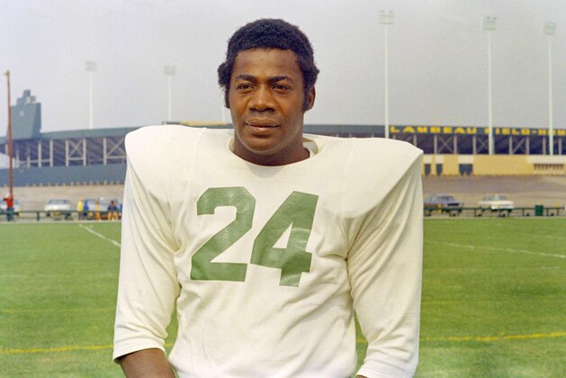 Willie Wood, Green Bay Packers safety, poses in 1970. (AP Photo)