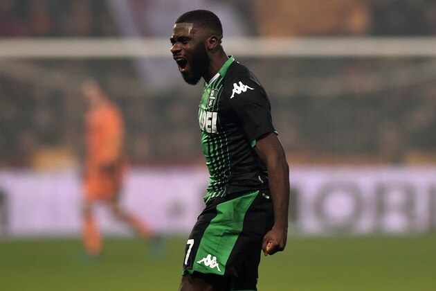 REGGIO NELL'EMILIA, ITALY - FEBRUARY 01: Jeremie Boga of Sassuolo celebrates after scoring his team's fourth goal during the Serie A match between US Sassuolo and  AS Roma at Mapei Stadium - Città del Tricolore on February 01, 2020 in Reggio nell'Emilia, Italy. (Photo by Tullio M. Puglia/Getty Images)