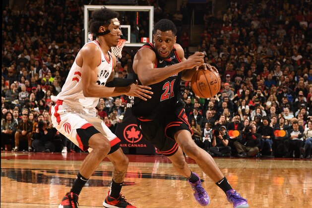 TORONTO, CANADA - FEBRUARY 2: Thaddeus Young #21 of the Chicago Bulls handles the ball against the Toronto Raptors on February 3, 2020 at the Scotiabank Arena in Toronto, Ontario, Canada.  NOTE TO USER: User expressly acknowledges and agrees that, by downloading and or using this Photograph, user is consenting to the terms and conditions of the Getty Images License Agreement.  Mandatory Copyright Notice: Copyright 2020 NBAE (Photo by Ron Turenne/NBAE via Getty Images)